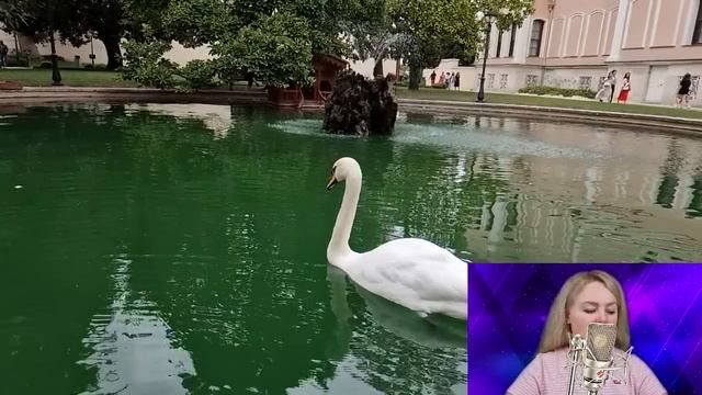 В день свадьбы Маша проспала. И подбежав к Загсу, она услышала разговор жениха и свекрови...