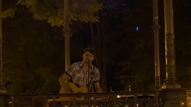 Одесский музыкант Александр Самсон шикарно исполняет хит Леонида Утесова смотреть онлайн