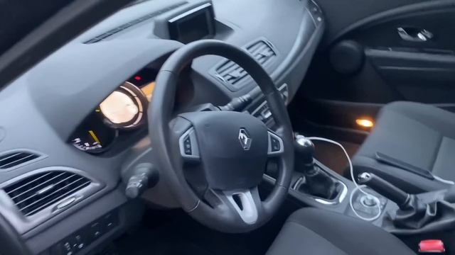 Різдвяний авторинок Луцьк. Renault Megane 2012 та VW Golf 2013 року для замовників. 25 грудня 2022 смотреть онлайн