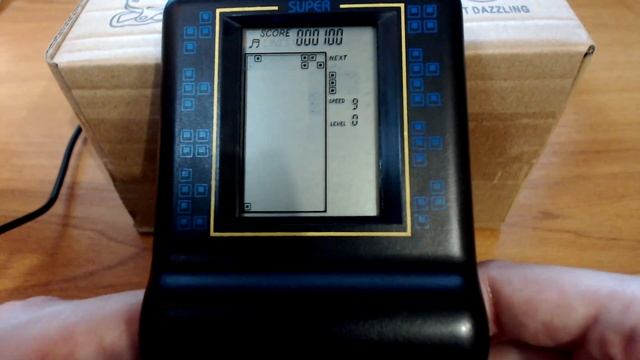 Обзор говорящего тетриса Brick game E-132T из миллениума. смотреть онлайн