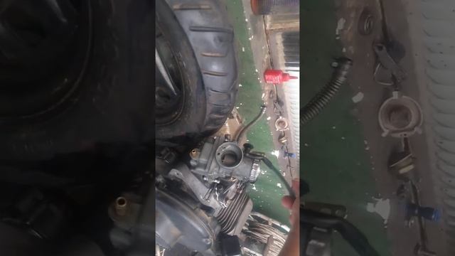 scooter Suzuki ag100 com carburador de rd135 смотреть онлайн