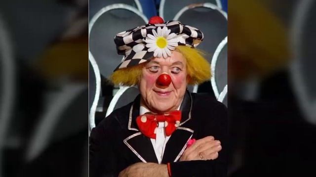 От нас ушел Олег Попов смотреть онлайн