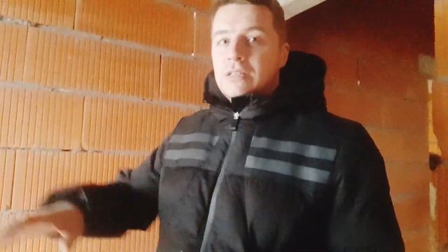 ? ПОЛЫ ЗА 1 ДЕНЬ ? Полусухая стяжка пола в доме. Какие плюсы и что это такое ? смотреть онлайн