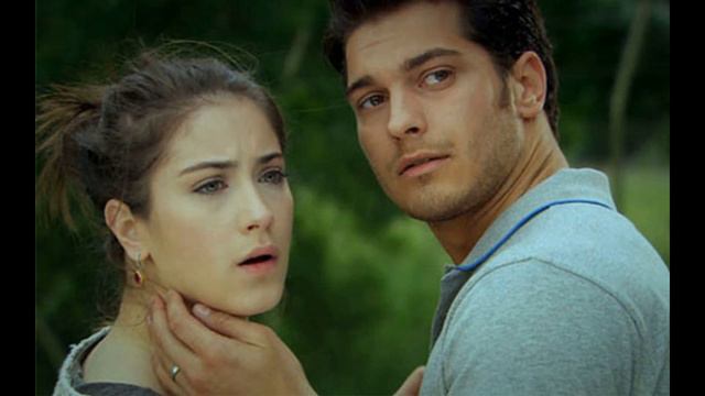 PALABRAS AMBICIAS DE ÇAĞATAY ULUSOY: "¡ENTRARÉ EL 2024 CON LA MUJER QUE AMO!" смотреть онлайн