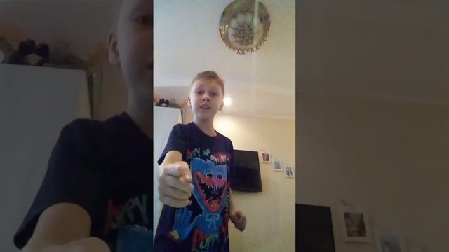 МОИ КЛИП В ДЕРЕВКЕ ЖИВЕТ АРТЁМ смотреть онлайн