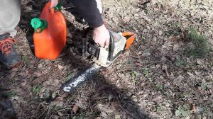 Как завести бензопилу Stihl MS 250
