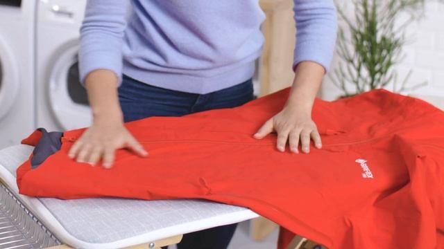 How to restore the GORE-TEX DWR (durable water repellency) | Wash & Care смотреть онлайн