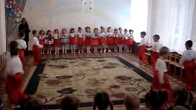Украинский танец (вход в зал) смотреть онлайн