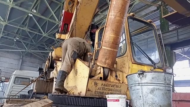 ремонт редуктора поворота КС55715 галичанин смотреть онлайн