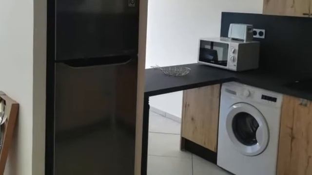 En location un bel appartement T3 avec vue sur la montagne à Ivandry, Madagascar. смотреть онлайн