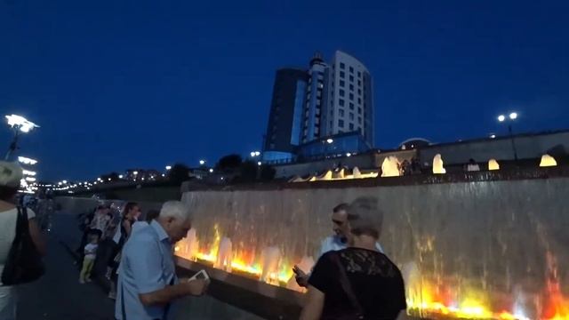 ТЮМЕНЬ. СУПЕР ЗАКАТ. Вечерняя набережная. Фонтаны и ночная прогулка. Обзор. июль 2020 смотреть онлайн