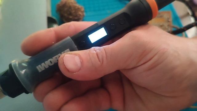 Паяльная паста LAOA и медная оплетка для удаления припоя .