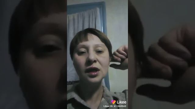 Чтобы петь чисто,заткните оба уха, тогда будете слышать себя.А лучше вместо этого надеть наушники. смотреть онлайн