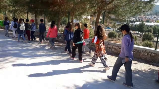 Bucak Adnan Menderes Ilkokulu 4B sınıfı sağlık yürüyüşü смотреть онлайн