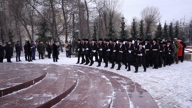 Учащиеся школы "Содружество" стали участниками патриотической акции "Лучшая сотня" смотреть онлайн