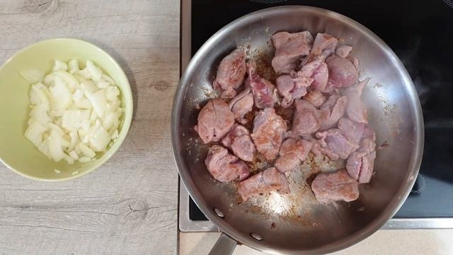 Тушенка из индейки в домашних условиях. Как приготовить тушенку в сковороде смотреть онлайн