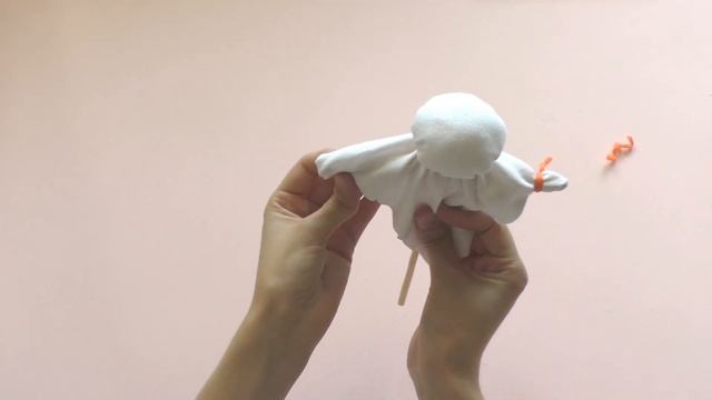 Делаем игрушку своими руками. Кукла "Берегиня" из лоскутков. Мастер-класс смотреть онлайн