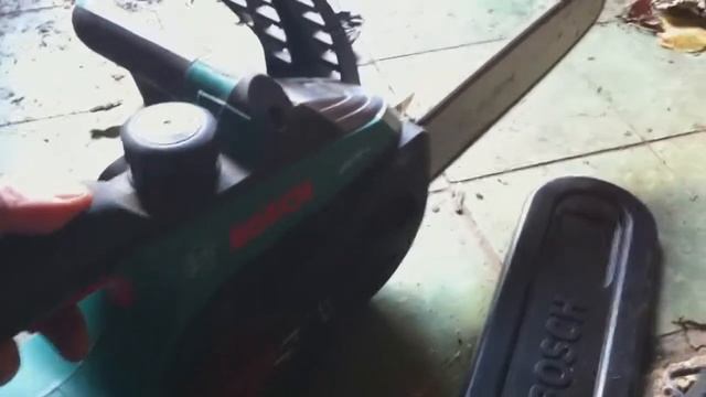 BOSCH AKE 30 LI Аккумуляторная цепная пила Бош смотреть онлайн