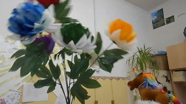 Сказка Каневой Валентины "Радужка" на английском языке смотреть онлайн