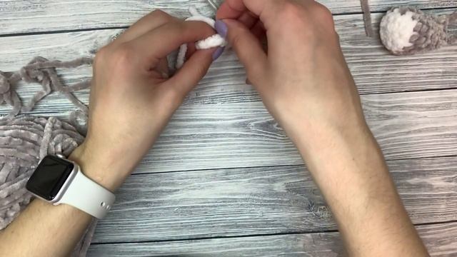 Слоник по схеме Екатерины Чирковой | Простая игрушка крючком | Часть 1 смотреть онлайн