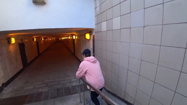 Спускаемся по перилам в переход на BMX | Прижали тачки в туннеле | Новая поставка смотреть онлайн