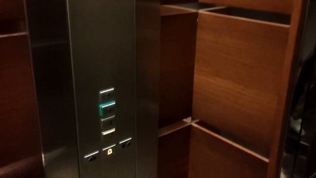 Posh Schindler EuroLift elevators - Vesna Shopping Mall, Novy Arbat, Moscow, RU смотреть онлайн