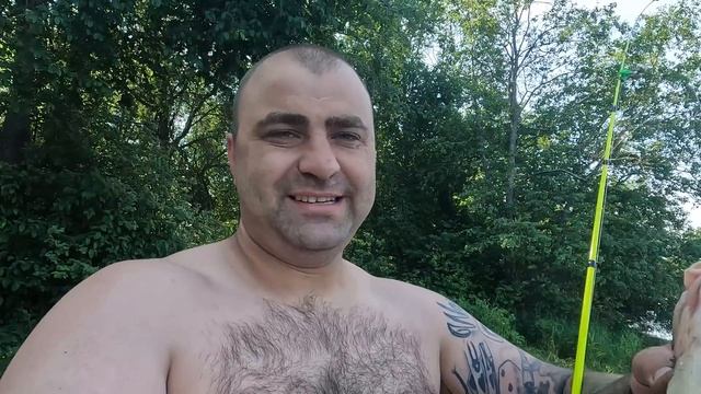 Рыбалка на донки / Река Луга опять удивляет / Удилище Осетр смотреть онлайн