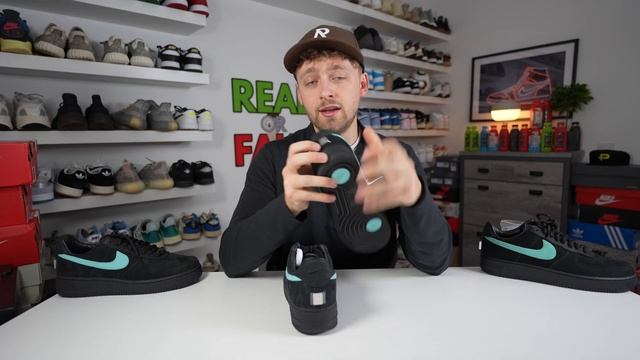 REAL VS FAKE! TIFFANY & CO NIKE AIR FORCE 1 SNEAKER COMPARISON! смотреть онлайн