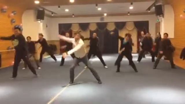 КИТАЙСКИЙ ТАНЕЦ смотреть онлайн