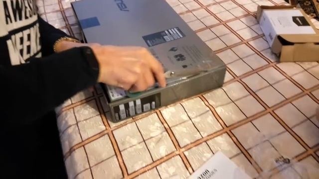 ASUS ZENBOOK UX330UA (UNBOXING) смотреть онлайн