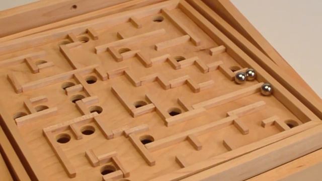 GIZMOS 2019: Labyrinth Game смотреть онлайн