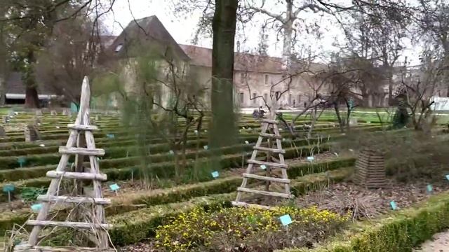 Jardin des Sciences | Jardin de L'Arquebuse??? | Dijon France смотреть онлайн