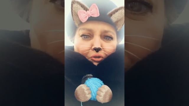 Я замёрзла . Я на улице ! Подберите меня . Согрейте!!! смотреть онлайн