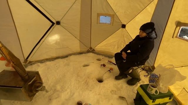 ЛОВЛЯ КОРЮХА НА КОСАХ У СЕВЕРОДВИНСКА Мороз -34. #Рыболов_Севера смотреть онлайн