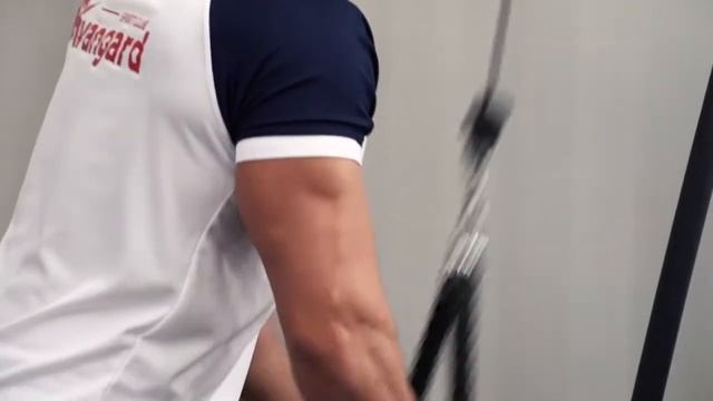 AVANGARD SPORT CLUB - упражнения на трицепс.