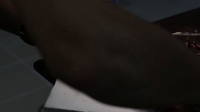 - Fake Mustache, How To Tie Hair  Поддельные усы, Как связать волосы