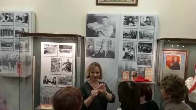 13окт.2018года ЧЕРЕПОВЕЦ, музей,выставка истории ВЛКСМ, прошлого века СССР(3) смотреть онлайн