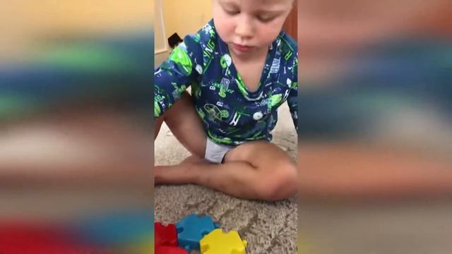 Играем с Кирей. Развивающие игры.