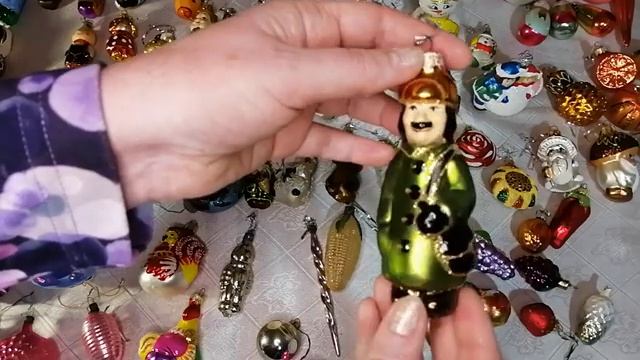 Коллекция стеклянных ёлочных игрушек. Обзор. смотреть онлайн