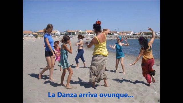 Donne che danzano coi lupi. Riscopri la forza del femminile grazie alle Danze Gipsy Fusion! смотреть онлайн