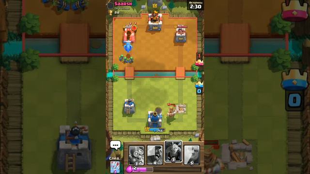 Играю в игрушку под названием Клеш рояль.... смотреть онлайн