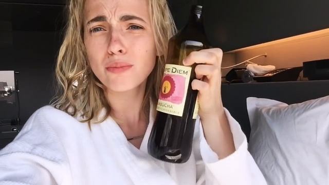 Жизнь,ты такая странная. смотреть онлайн