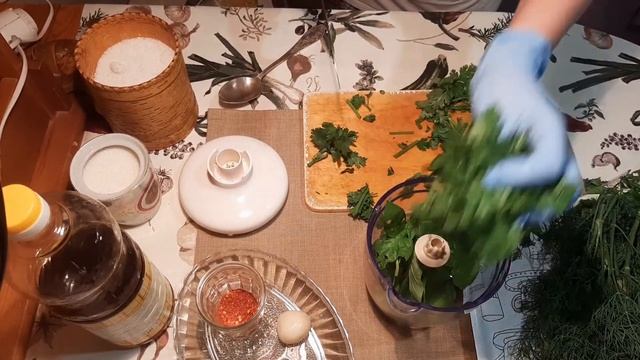 СОУС из КИНЗЫ,УКРОПА И БАЗИЛИКА/CILANTRO,DILL AND BASIL SAUCE.