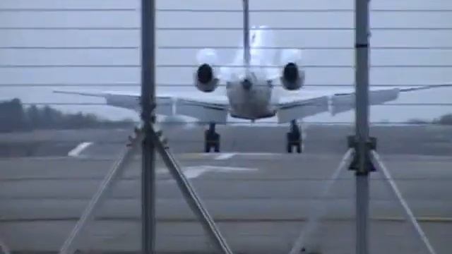 embraer 145 Air france régional landing atterrissage Nantes airport смотреть онлайн