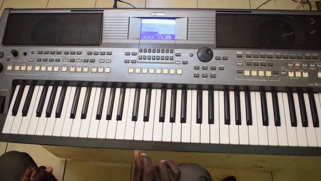 HOW TO PLAY MAJOR CHORDS IN ALL 12 KEYS/ BEGINNERS PIANO TUTORIAL смотреть онлайн