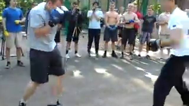 Высокий был по лучше! [Бойцовский клуб 27.05.2012] смотреть онлайн