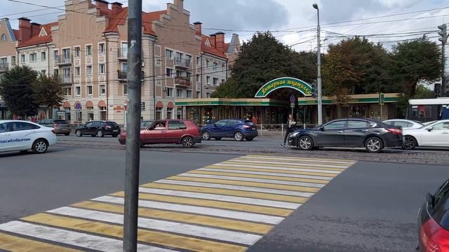 Отключение светофора Ленинский проспект - улица Барнаульская смотреть онлайн