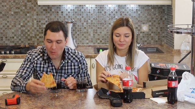 ОБЗОР ДОМИНОС’С ПИЦЦА. Все отлично? Да ладно?! смотреть онлайн