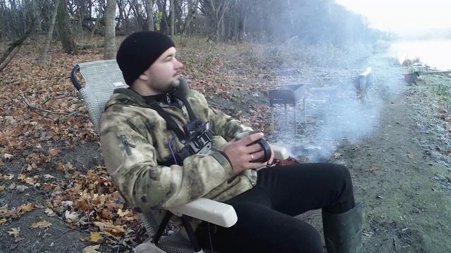 Рыбалка на карпа по холодной воде. Рыба в углях. Рыбалка с ночевкой в ноябре.#рыбалканакарпа смотреть онлайн