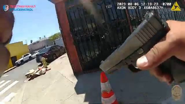 Очередной мексиканец со стволом / Применение оружия полицией смотреть онлайн